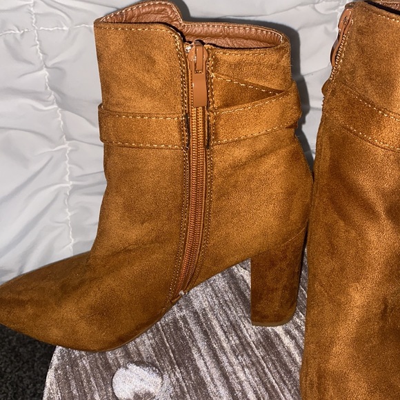 Ankle booties - Picture 4 of 6